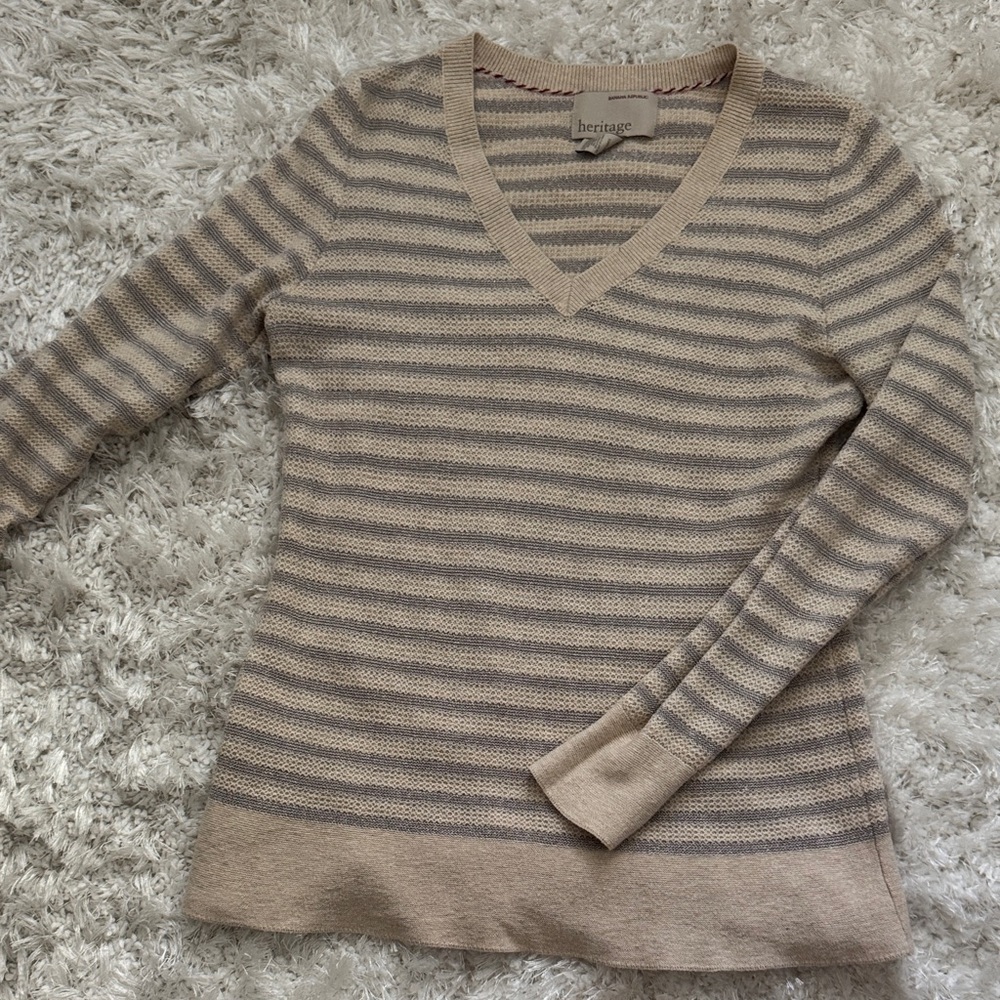 Banana Republic Tan and silver  V-Neck Sweater L